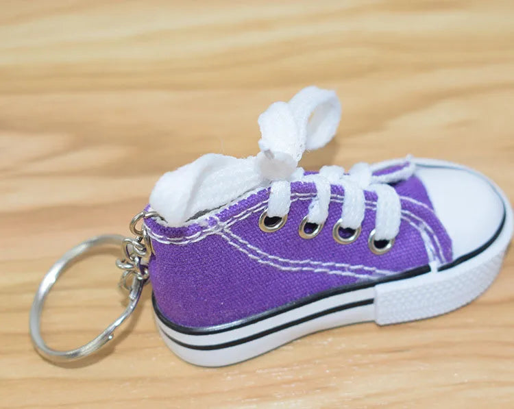 7.5CM 3D Novelty Canvas Sneaker Tennis Shoe Keychain Key Chain Pendants Party Jewelry Car Simulation Keyring for Men And Women