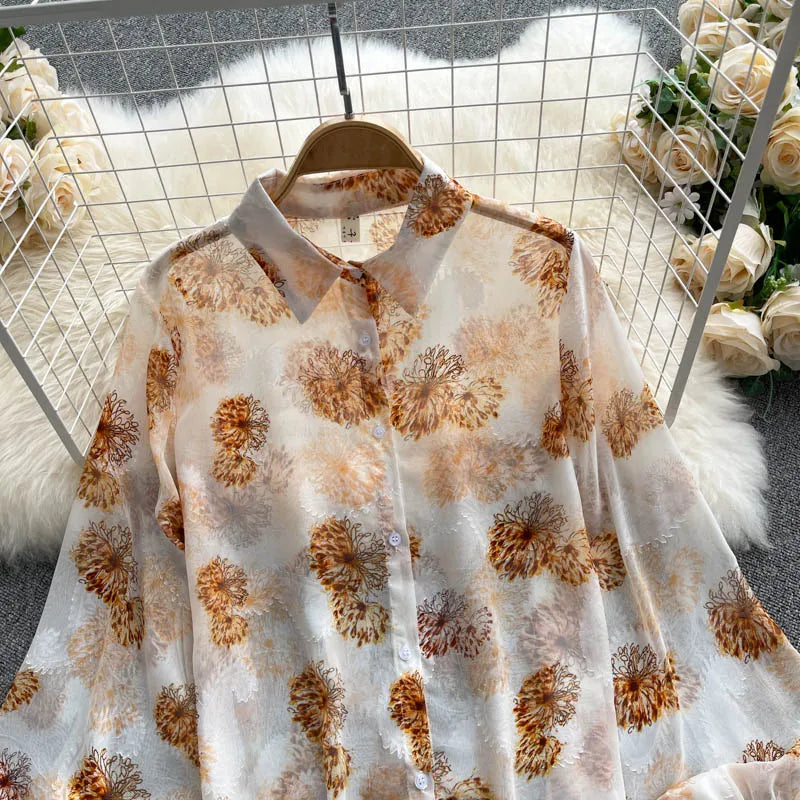 Spring Autumn Temperament Fashion Retro Chiffon Floral Blouses Print Loose Lapel Puff Sleeve Top Button Up Shirt Female GD611