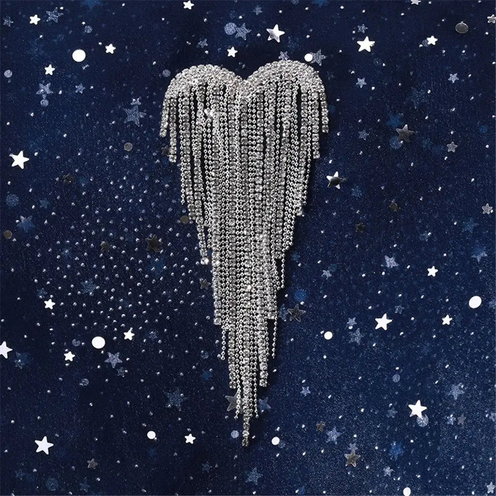 Rhinestone Heart Shape Brooch Luxury Long Thread Tassel Lapel Pins For Clothing Corsage Brooches Sweater Coat Pins Jewelry