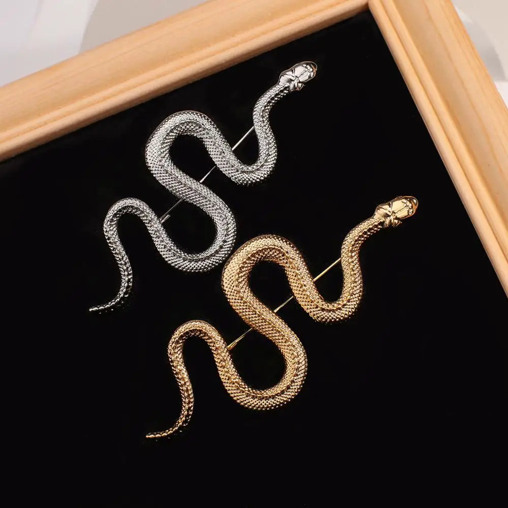 Unique Design Gold Color Snake Brooches Women Men Lady Luxury Metal Snake Animal Brooch Pins Party Casual Fashion Jewelry Gifts