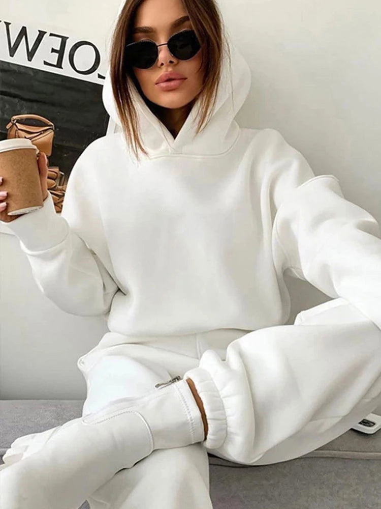 2024 autumn new women's leisure suit solid color long sleeved loose hoodie sports trouser Female winter fashion two piece set