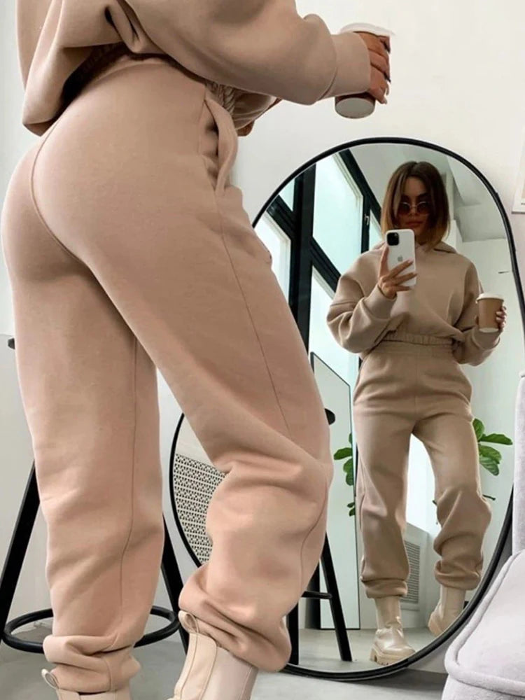 2024 autumn new women's leisure suit solid color long sleeved loose hoodie sports trouser Female winter fashion two piece set