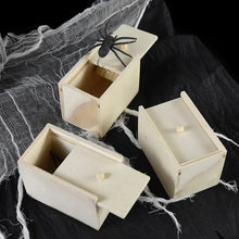 Load image into Gallery viewer, Simulation Spider With Wooden Box Kids Favors Tricky Prank Joke Toy Haunted House Horror Props Halloween Party Decor Supplies