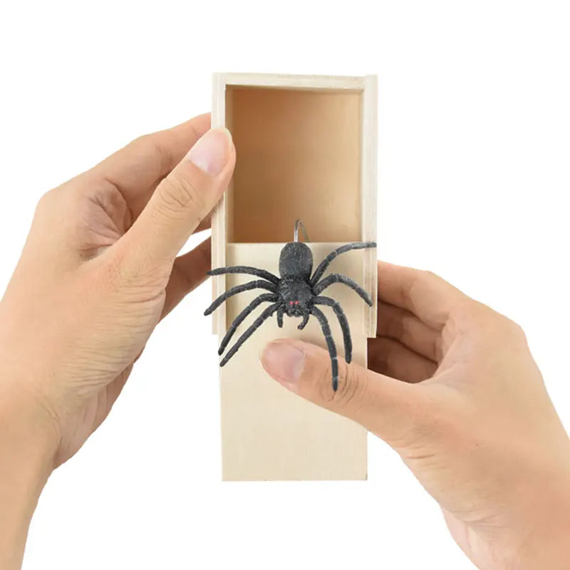 Simulation Spider With Wooden Box Kids Favors Tricky Prank Joke Toy Haunted House Horror Props Halloween Party Decor Supplies