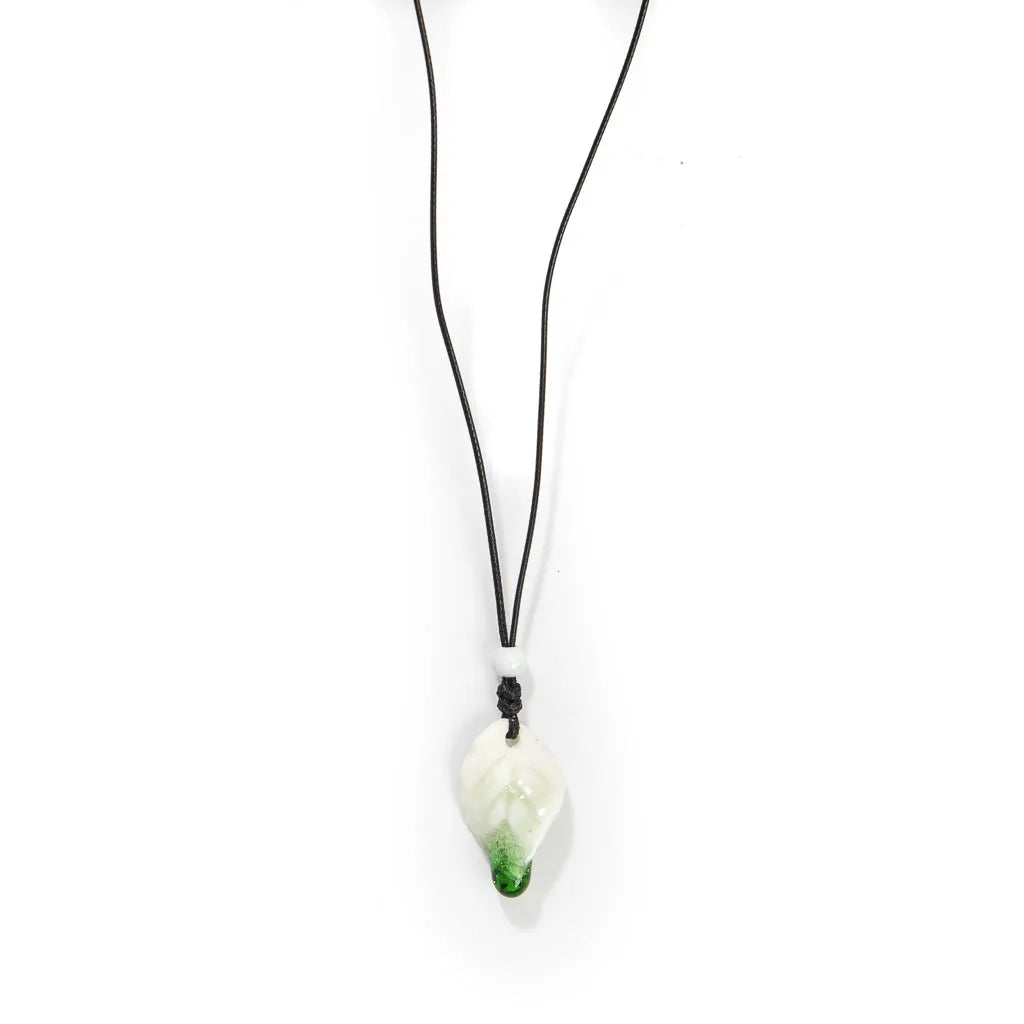 Leaf-Shaped Ice-Crack Ceramic Necklace With Simple Adjustable Length Perfect Gift For Women X860