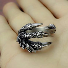 Load image into Gallery viewer, 1pcs Titanium Steel Eagle Dragon Claw Halloween Skull Ring Hot Selling Men&#39;s Domineering Opening Rock Animal Jewelry