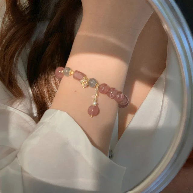 UMQ Natural Strawberry Quartz Pink Crystal Bracelet Female Special-Interest Design Girlfriends Light Luxury All-Match Jewelry