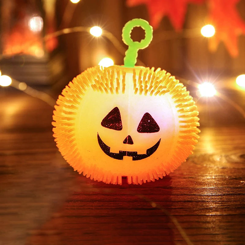 Squeeze Flash Pumpkin Plush Ball Toys Stretch Decompression Vent LED Luminous Pumpkin Ball Halloween Decorative Toy Gift