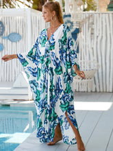 Load image into Gallery viewer, 2024 Summer Boho Green Striped Print Plus Size Beach Dress Casual V-neck Batwing Sleeve Oversize Kaftan Women&#39;s Clothing Q1297