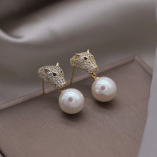 Load image into Gallery viewer, Korea New Design Fashion Jewelry Exquisite Copper Set Zircon Colorful Animal Leopard Earrings Luxury Women&#39;s Gala Party earrings