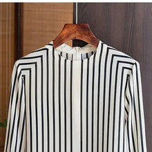 Load image into Gallery viewer, Chiffon Long Sleeves Shirts Women Striped Blouses Soft Breathable and Comfortable Casual Korea Fashion O-Neck Summer Zipper Tops