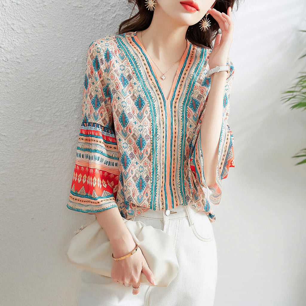 Woman Summer Vintage Style Chiffon Blouses Tops Lady Casual Hafl Flare Sleeve V-Neck Printed Blusas Tops ZZ1326