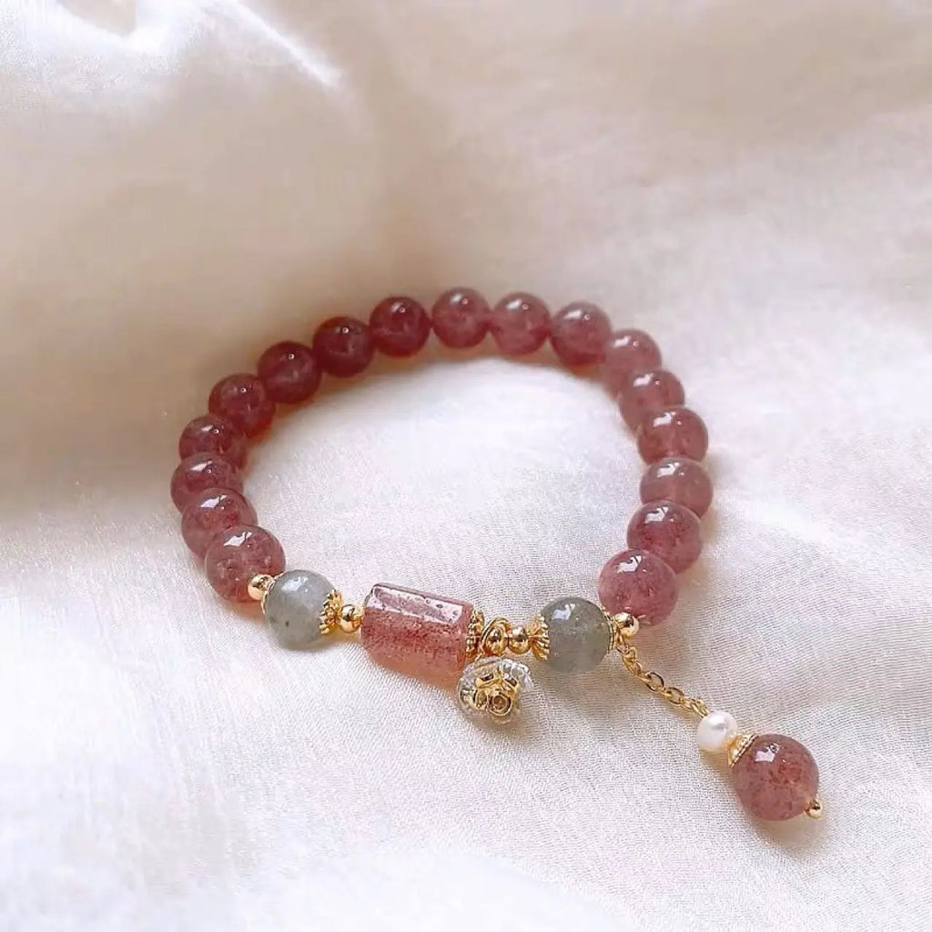 UMQ Natural Strawberry Quartz Pink Crystal Bracelet Female Special-Interest Design Girlfriends Light Luxury All-Match Jewelry