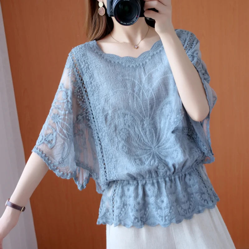 Fashion Women Blouses Autumn Chiffon Blouse Cotton Edge Lace Blouses Shirt Butterfly Flower Shirt Women Tops Blusas New 4073