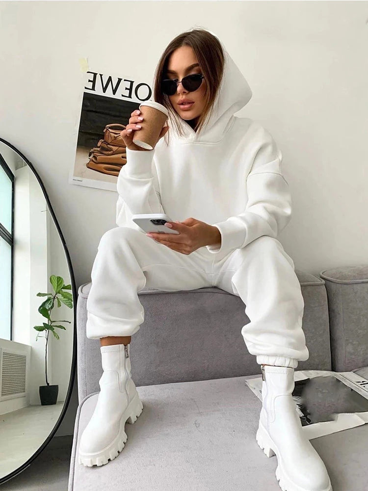 2024 autumn new women's leisure suit solid color long sleeved loose hoodie sports trouser Female winter fashion two piece set