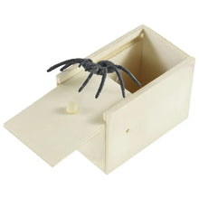 Load image into Gallery viewer, Simulation Spider With Wooden Box Kids Favors Tricky Prank Joke Toy Haunted House Horror Props Halloween Party Decor Supplies