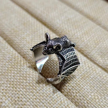 Load image into Gallery viewer, Bat Rings Retro Style Men Women Punk Gothic Opening Adjustable Finger Ring Halloween Party Hip Hop Jewelry Accessories