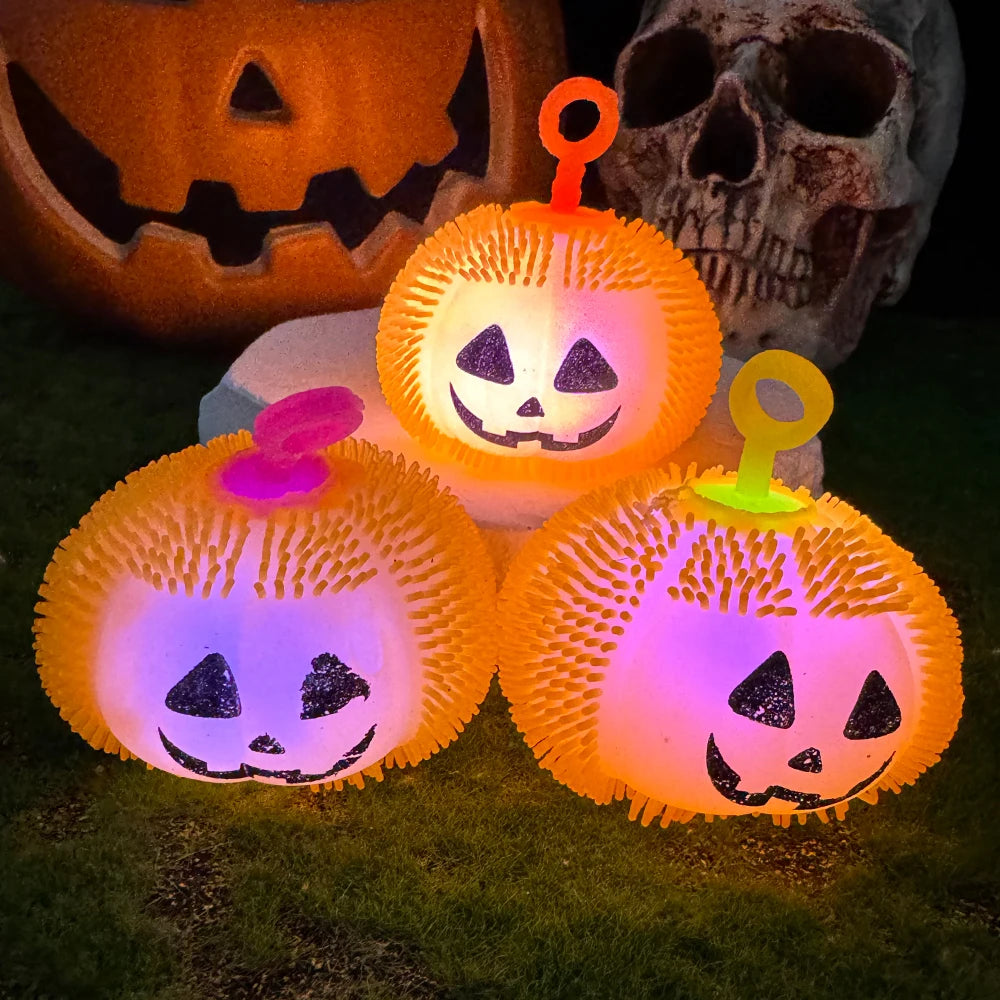 Squeeze Flash Pumpkin Plush Ball Toys Stretch Decompression Vent LED Luminous Pumpkin Ball Halloween Decorative Toy Gift